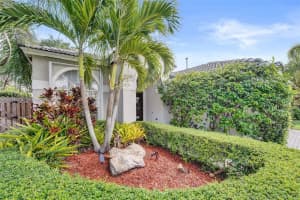 1445 NW 143rd Ave, Pembroke Pines, FL 33028, - MLS#A12001265