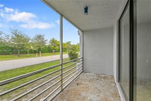 2850 Somerset Dr APT 105L, Lauderdale Lakes, FL 33311, - MLS#A12001281