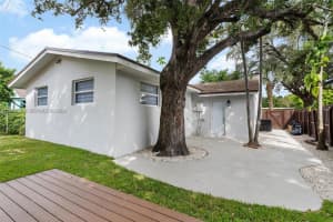212 NW 103rd St, Miami, FL 33150, - MLS#A12001295