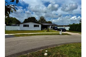 11893 Sw 197th St Miami, FL 33177 - MLS#A12001299