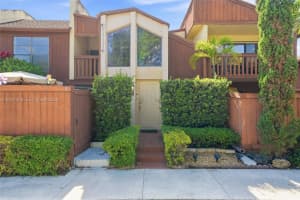 6704 Sw 114th Pl F, Miami