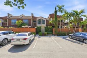 6704 SW 114th Pl APT F, Miami, FL 33173, - MLS#A12001309