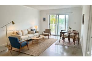7830 Dickens Ave 203, Miami Beach