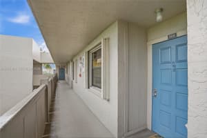 1001 Colony Point Cir 503 Pembroke Pines, FL 33026 - MLS#A12001320