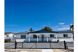 11511 Sw 180th St, Miami
