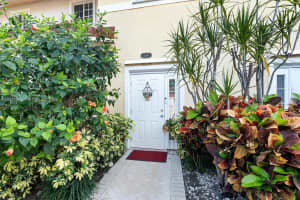 2186 Ne 167th St 1-111 North Miami Beach, FL 33162 - MLS#A12001372