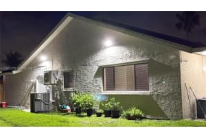 5421 NW 84th Ave, Lauderhill, FL 33351, - MLS#A12001376