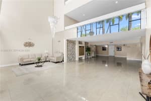 16251 Golf Club Rd 311 Weston, FL 33326 - MLS#A12001379