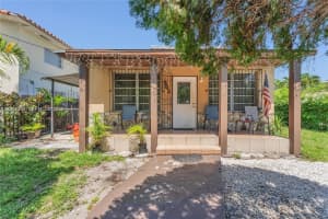 503 Nw 43rd Pl Miami, FL 33126 - MLS#A12001383