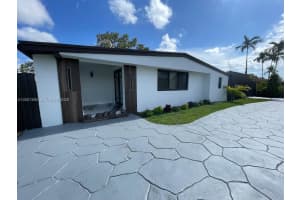 10460 SW 26th Terrace, Miami, FL 33165, - MLS#A12001386