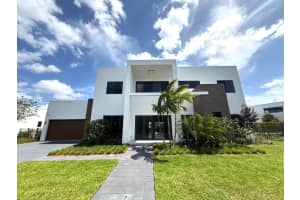 16776 Natures Way, Weston