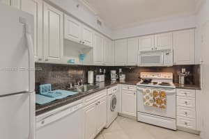 2501 S Ocean Dr APT 308, Hollywood, FL 33019, - MLS#A12001456