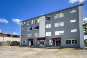 1060 Crystal Lake Dr APT 401, Pompano Beach, FL 33064, - MLS#A12001462