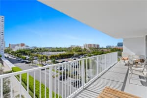 2851 Ne 183rd St 502e, Aventura