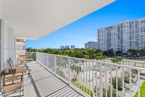 2851 NE 183rd St APT 502E, Aventura, FL 33160, - MLS#A12001473