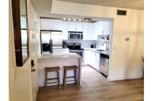 11905 NW 11th St, Pembroke Pines, FL 33026, - MLS#A12001482