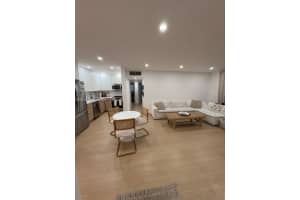 7927 Sw 104th St 205e, Miami