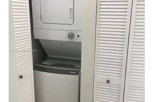 44 Nw 10th Ave 2 Miami, FL 33128 - MLS#A12001580