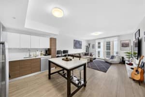 1010 Sw 2nd Ave 1605, Miami