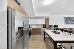 1010 SW 2nd Ave Unit 1605, Miami, FL 33130, - MLS#A12001590