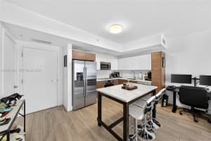 1010 SW 2nd Ave Unit 1605, Miami, FL 33130, - MLS#A12001590