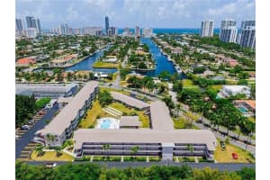 700 Layne Blvd 115 Hallandale Beach, FL 33009 - MLS#A12001600