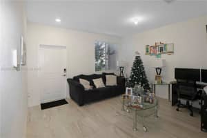 2432 SE 10th St, Homestead, FL 33035, - MLS#A12001604