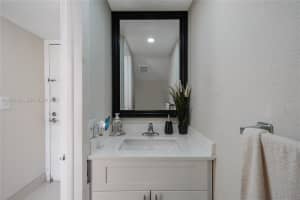 1305 W 53rd St 429 Hialeah, FL 33012 - MLS#A12001631