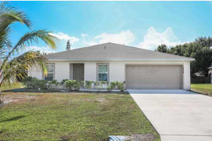 2352 SE Surrey Pl, Port St. Lucie, FL 34952, - MLS#A12001637