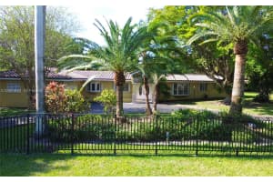 6282 SW 133rd St, Pinecrest, FL 33156, - MLS#A12001644