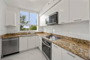 510 NW 84th Ave APT 429, Plantation, FL 33324, - MLS#A12001650