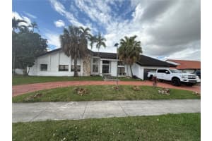 3040 Sw 111th Ave, Miami