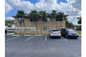 2605 W 67th Pl 23-10, Hialeah