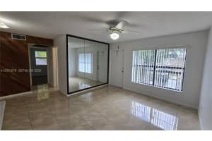 2605 W 67th Pl Apt 23-10, Hialeah, FL 33016, - MLS#A12001679