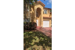213 E Forest Oak Cir #213, Davie, FL 33325, - MLS#A12001721