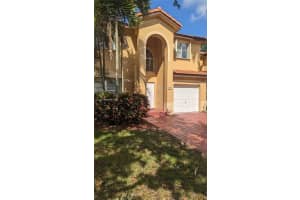 213 E Forest Oak Cir #213, Davie, FL 33325, - MLS#A12001721