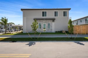 715 SE 15th St, Homestead, FL 33034, - MLS#A12001765