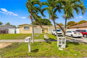 17120 Nw 17th Ct Miami Gardens, FL 33056 - MLS#A12001777