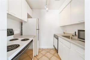 924 NE 17th Terrace APT 1, Fort Lauderdale, FL 33304, - MLS#A12001802
