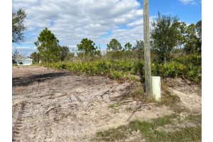 2708 38 St W Lehigh Acres, FL 33971 - MLS#A12001832
