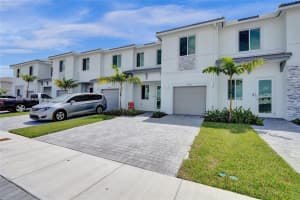 732 Se 13th Court 732 Homestead, FL 33034 - MLS#A12001842