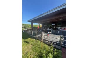 6900 Sw 22nd St, Miami