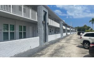 2225 Ne 123rd St 204, North Miami