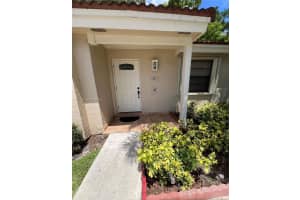 6109 NW 171st St, Hialeah, FL 33015, - MLS#A12001899