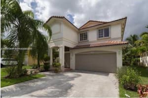 20471 SW 1st St, Pembroke Pines, FL 33029, - MLS#A12001903