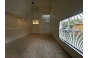 20471 SW 1st St, Pembroke Pines, FL 33029, - MLS#A12001903