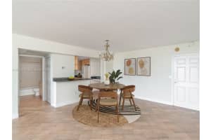 10350 W Bay Harbor Dr APT 6L, Bay Harbor Islands, FL 33154, - MLS#A12001910