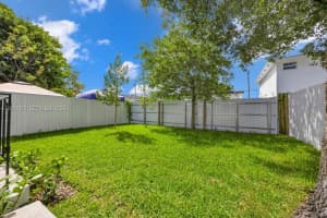 2956 NW 44th St, Miami, FL 33142, - MLS#A12001912