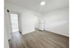 220 NW 11th Terrace #3, Miami, FL 33136, - MLS#A12001924