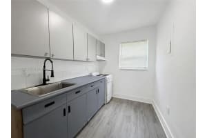 220 NW 11th Terrace #3, Miami, FL 33136, - MLS#A12001924